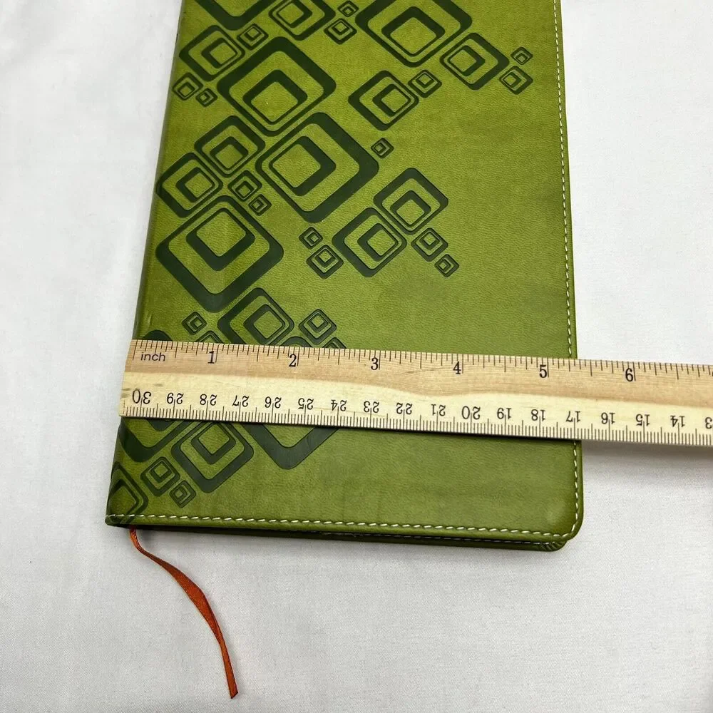 Zondervan NIV Thinline Bible Italian Two Tone Green Leather Geometric Design - Picture 12 of 13